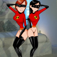 Mr. Incredible takes lesbian pictures of Violet and Elastigirl